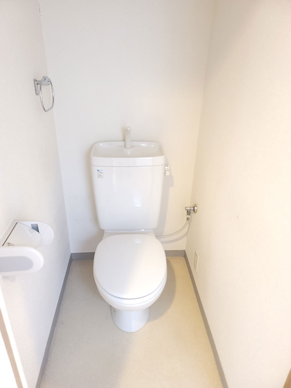 スチュデントハイム福岡Ⅶの一室のトイレ